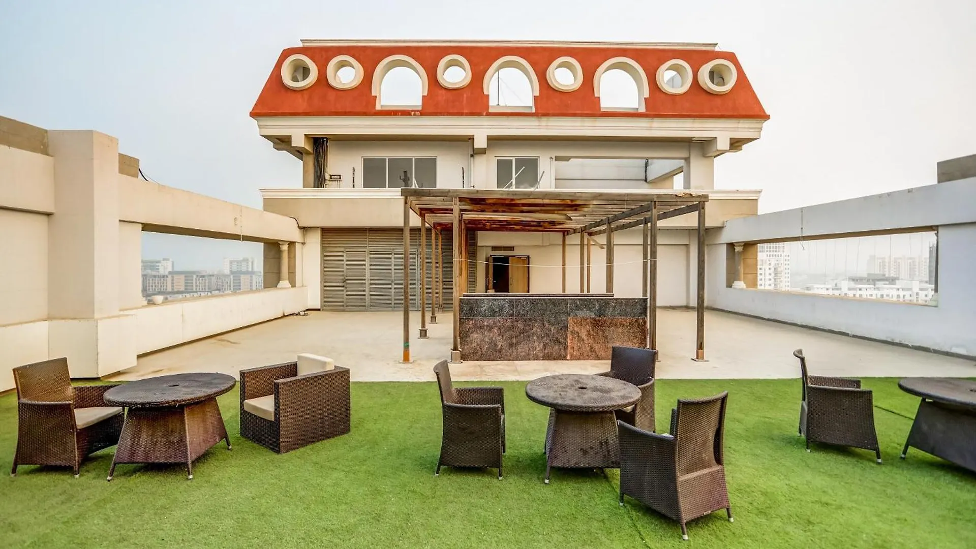 *** Hotel Collection O Limewood Stay Gurgaon India